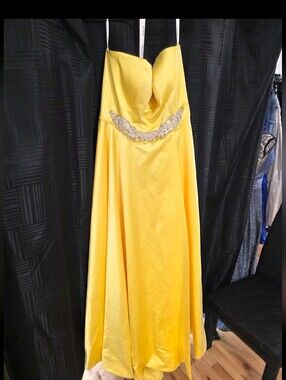 Sherri Hill Yellow Satin-like Prom Gown with Beaded Waist